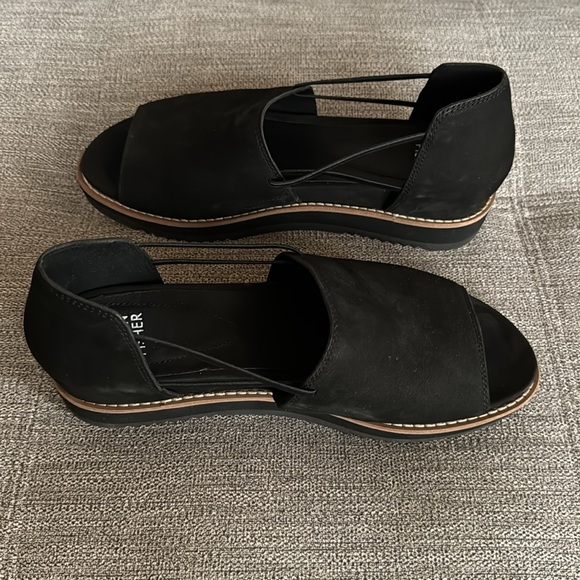 New Eileen Fisher "Ken" two-piece leather sandals - Picture 6 of 8